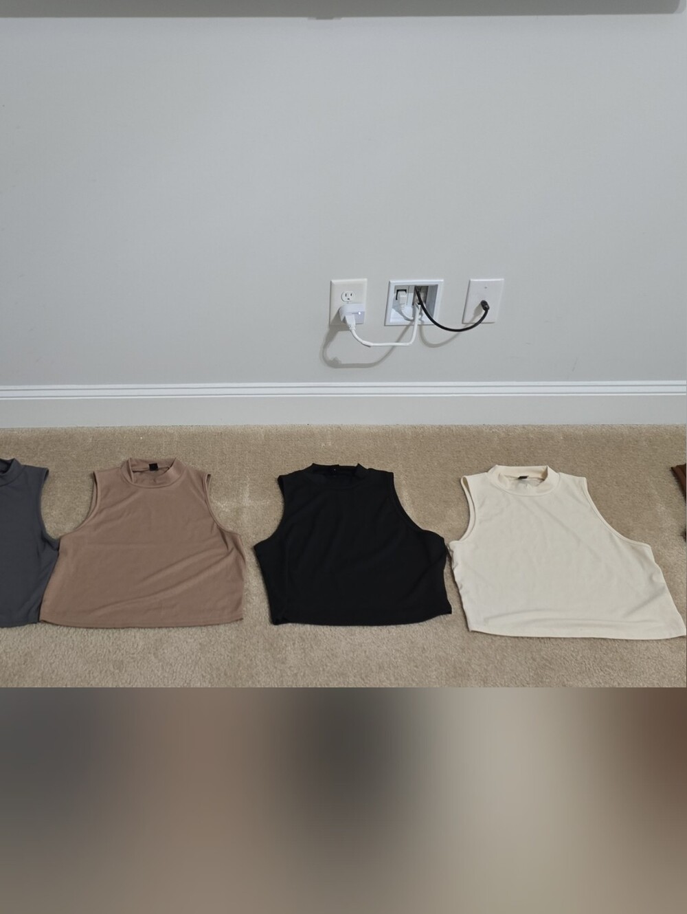 Set Of 5 Sleeveless Crop Tank Tops